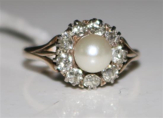 Pearl & diamond cluster ring(-)